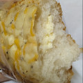 ニューデイズ Panest 3種のペッパー＆チーズパン 商品写真 3枚目