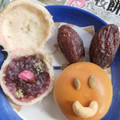 ヤマザキ 薄皮 桜餅風味パン 商品写真 3枚目