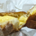 デイリーヤマザキ こぼれるクリームパン カスタード 商品写真 3枚目