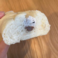ミニストップ クッキークリーム＆チョコロールパン 商品写真 3枚目