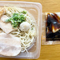 テーブルマーク らぁ麺やまぐち監修 まるぐ鶏コクラーメン 商品写真 2枚目