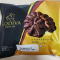 ローソン GODIVA ショコラクリームパン 商品写真 1枚目