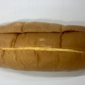 ヤマザキ 大きなダブルロールパン メロンジャム＆メロンホイップ 北海道赤肉メロン 商品写真 3枚目