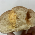 ヤマザキ 大きなダブルロールパン メロンジャム＆メロンホイップ 北海道赤肉メロン 商品写真 4枚目