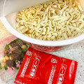 日清食品 日清のあっさりおだしがおいしいどん兵衛 肉だしうどん 商品写真 3枚目