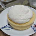 ローソン Uchi Cafe’ 大盛り！プレミアムロールケーキ 商品写真 2枚目
