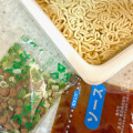 ペヤング 胡麻担たかちゃんやきそば 商品写真 2枚目