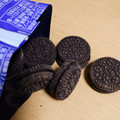 オレオ ビッツサンド チョコクリーム 商品写真 3枚目
