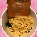 日清食品 日清焼そばU.F.O. ポックンミョン 韓国風甘辛チーズ 商品写真 4枚目