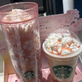 スターバックス 白桃と桜わらびもち フラペチーノ 商品写真 1枚目