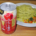 サントリー ノンアルでワインの休日 りんごの贅沢スパークリング 商品写真 1枚目