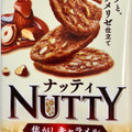 東ハト ナッティ 焦がしキャラメル 商品写真 1枚目