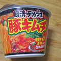 日清食品 デカうま 豚キムチ 商品写真 3枚目