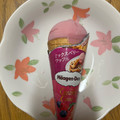 ハーゲンダッツ クリーミーコーン ミックスベリーワッフル 商品写真 3枚目