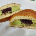 ヤマザキ クリームたっぷり生どら焼 抹茶ホイップ＆小倉 商品写真 5枚目