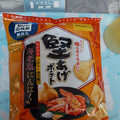 カルビー 堅あげポテト 海老塩にんにく味 商品写真 2枚目