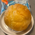セブン-イレブン たっぷりホイップのダブルシュー 塩キャラメル 商品写真 1枚目