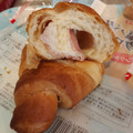 ヤマザキ 塩バタークロワッサン ハム 商品写真 3枚目
