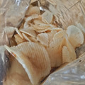カルビー ポテトチップス ザ厚切り のためのうすしお味 商品写真 3枚目
