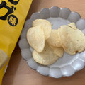 カルビー ポテトチップス にんにくマシマシマヨエッグ味 商品写真 3枚目