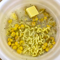 マルちゃん でかまる じゃが入りコーン塩バター味ラーメン 商品写真 2枚目