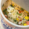 日清食品 カップヌードル 冬の濃厚ミルクシーフードヌードル 商品写真 3枚目