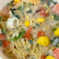 日清食品 カップヌードル 冬の濃厚ミルクシーフードヌードル 商品写真 4枚目
