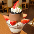 ココス いちごとまるごとチョコプリンのパフェ 商品写真 3枚目