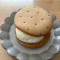 ローソン Uchi Cafe’ しっとりビスケットサンド クリーム 商品写真 4枚目