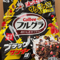 カルビー フルグラ ブラックサンダー味 商品写真 1枚目