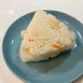 セブン-イレブン おおきなおむすび たけのこ炊き込みご飯 商品写真 5枚目