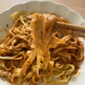 日清食品冷凍 日清もちっと生パスタ クリーミーボロネーゼ 商品写真 5枚目