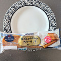 ヤマザキ 濃厚ミルククリームクッキーサンド 練乳ソース 商品写真 1枚目