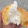 ファミリーマート たっぷりクリームのダブルシュー 商品写真 2枚目