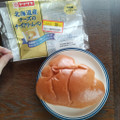 ヤマザキ 北海道産チーズのチーズクリームパン 商品写真 4枚目