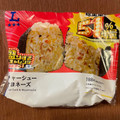 ローソン 盛りすぎ！チャーシューマヨネーズおにぎり 商品写真 3枚目