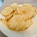 カルビー 夏ポテト 対馬の浜御塩味 商品写真 1枚目