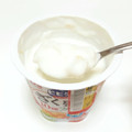森永 ビヒダスヨーグルト ざく盛りフルーツ 商品写真 3枚目