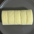 ファミリーマート ファミマルSweets 東京ばな奈 もっちりクリームロール ダブルバナナ味 商品写真 5枚目