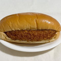 セブン-イレブン 九州甘口ソースのふんわりコロッケパン 商品写真 3枚目
