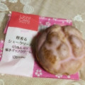 ローソン Uchi Cafe’ SWEETS 桜香るシュークリーム 白あん入り桜ホイップクリーム 商品写真 4枚目