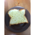サークルKサンクス おいしいパン生活 バターブレッド 発酵バター入りマーガリン使用 商品写真 2枚目
