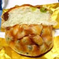 ヤマザキ おいしい菓子パン しっとり3色の豆パン 商品写真 5枚目