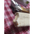 井村屋 クリームチーズケーキアイス クリームチーズとクッキークランチ 商品写真 2枚目