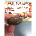 明治 ALMOND 芳醇ミルク 商品写真 1枚目