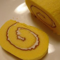 神戸スゥィーツ 卵黄たっぷりやわらかピュアロール 商品写真 2枚目