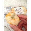 ファミリーマート もち食感 枝豆チーズパン 商品写真 2枚目