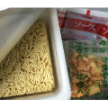 ペヤング ペヤング マヨネーズソース風 キムチ焼そば 商品写真 3枚目