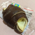 ファミリーマート 完熟バナナクリーム使用 チョコメロンクロワッサン バナナクリーム 商品写真 4枚目