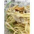 ローソン 豚しゃぶの胡麻だれパスタサラダ 商品写真 2枚目